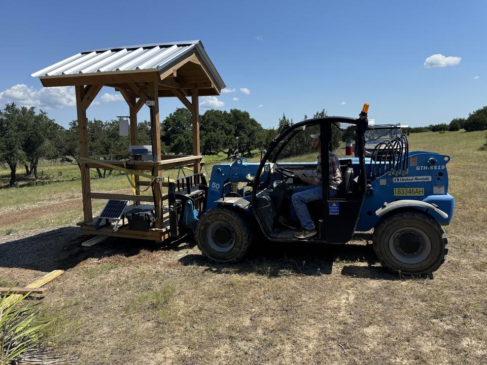 Setting a station with a telehandler. July 2024.